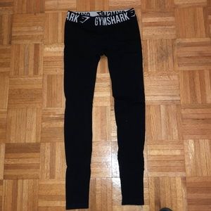 Black gymshark leggings